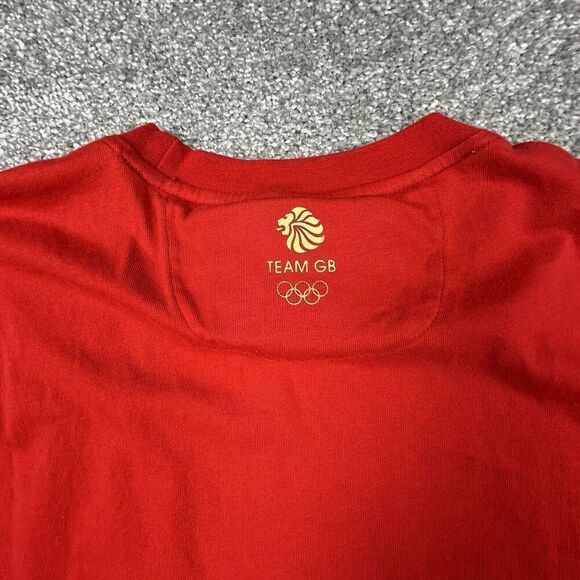 Team GB Olympics T-Shirt Mens Medium Lion Logo Red Activewear Pullover Sports - Picture 8 of 8